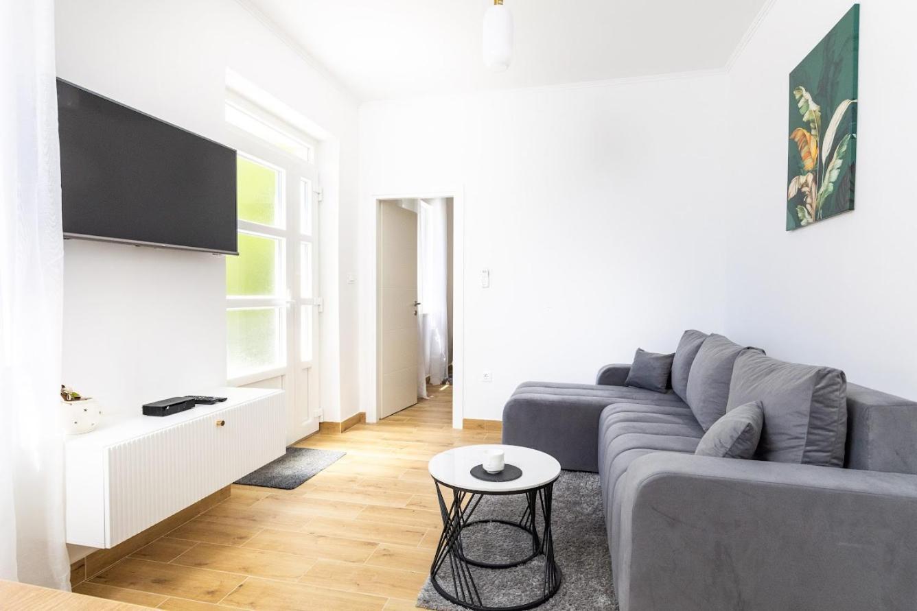 M Apartment